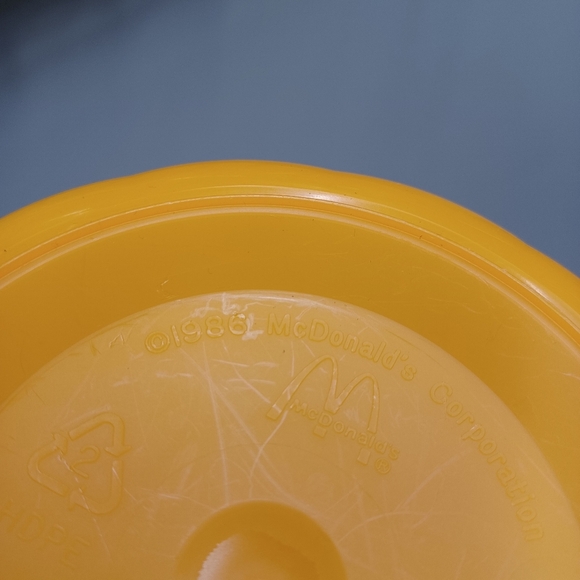 McDonald's 1986/2010 Halloween Boo Buckets & 2023 Tim Hortons Glow In The Dark - Picture 3 of 14